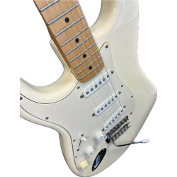 (DEMO) Fender Stratocaster Arctic White Left Handed 2006